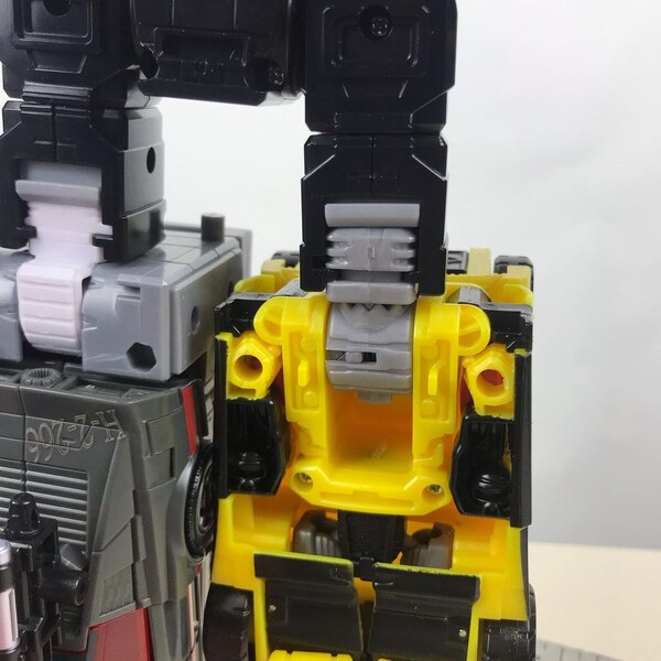 Transformers Legacgy Motormaster Combined Official Concept Image  (7 of 8)